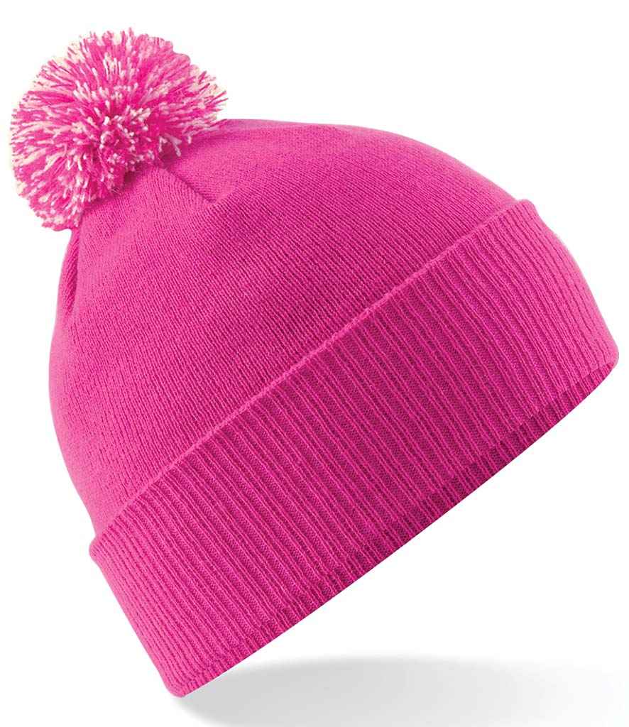 16x Premium Snowstar Beanies + Free Logo