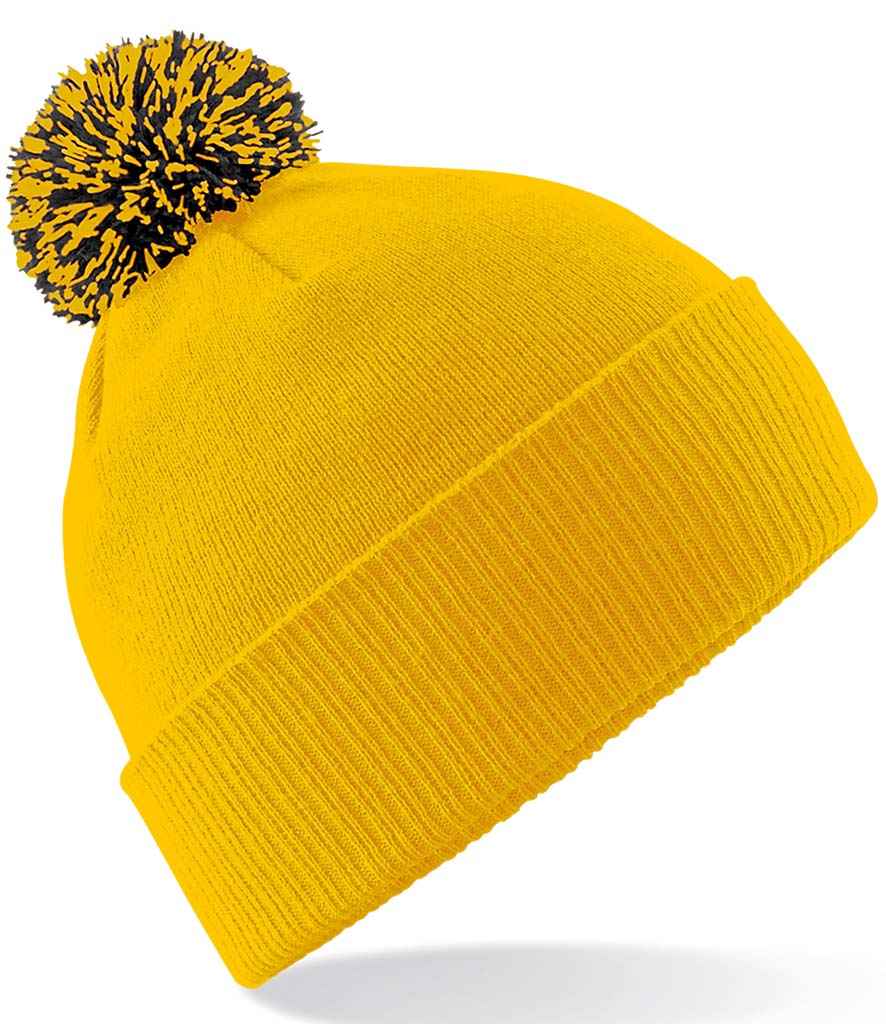 16x Premium Snowstar Beanies + Free Logo
