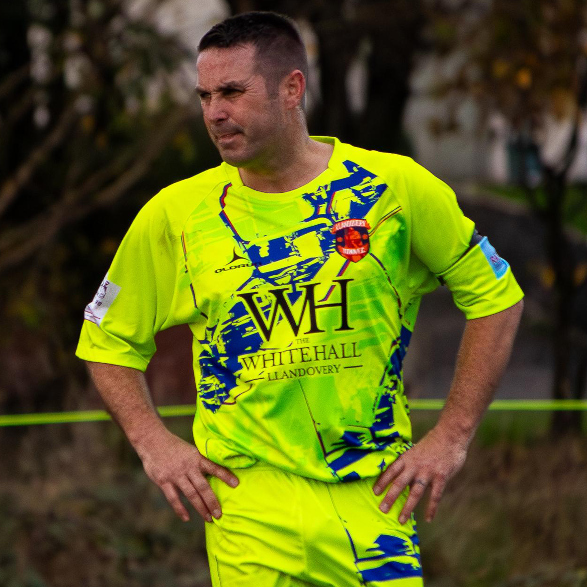 FOOTBALL TEAMWEAR